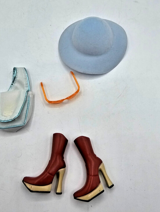 Other - Lot of Vintage Bratz Doll Shoes Hat Glasses Y2K Platform Heels Brown Boots